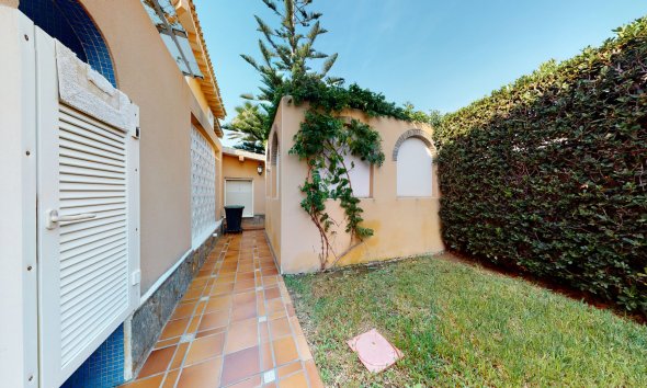 Resale - Casa o Chalet Independiente - Orihuela Costa