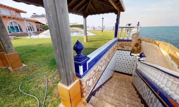 Resale - Casa o Chalet Independiente - Orihuela Costa