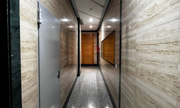Resale - Apartment / Duplex - Torrevieja