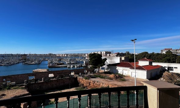 Resale - Apartment / Duplex - Torrevieja