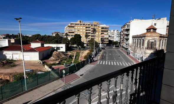 Resale - Apartment / Duplex - Torrevieja