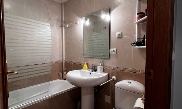 Resale - Apartment / Duplex - Torrevieja