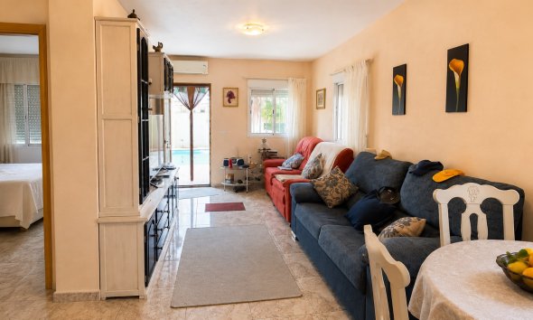 Resale - Terraced house / Townhouse - Torrevieja