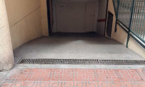 Resale - Parking - Torrevieja