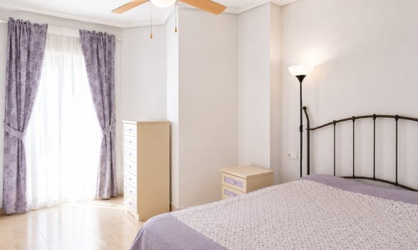 Reventa - Apartamento / Dúplex - Torrevieja