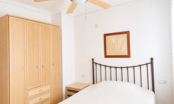 Reventa - Apartamento / Dúplex - Torrevieja