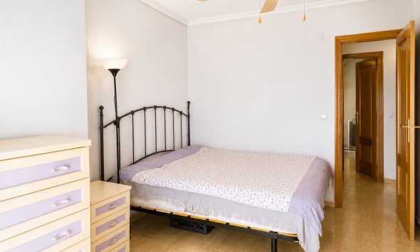 Reventa - Apartamento / Dúplex - Torrevieja