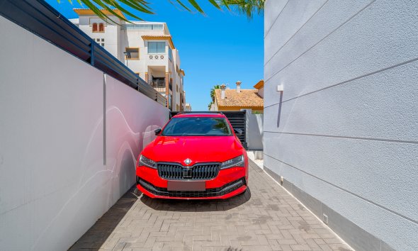 Resale - Villa - Guardamar del Segura