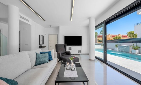 Resale - Villa - Guardamar del Segura