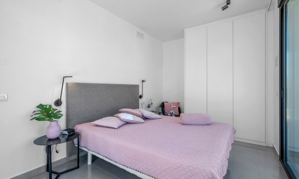Resale - Villa - Guardamar del Segura
