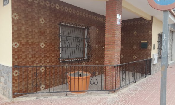 Resale - Villa / House - San Isidro