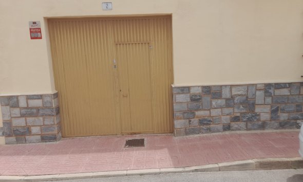 Resale - Villa / House - San Isidro