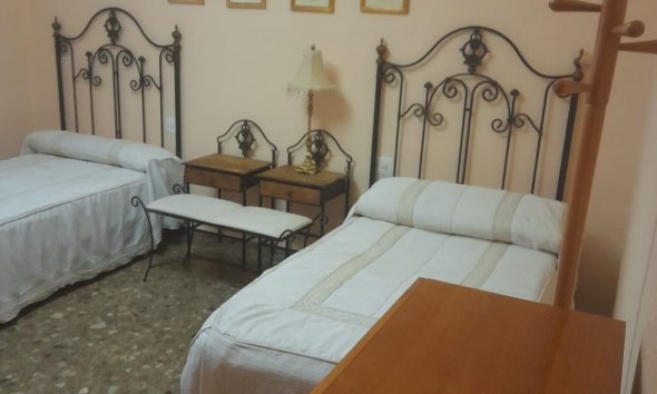 Resale - Villa / House - San Isidro