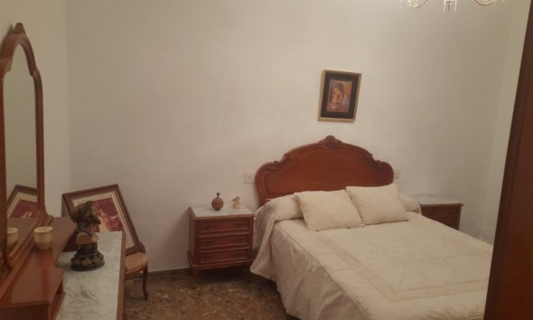 Resale - Villa / House - San Isidro