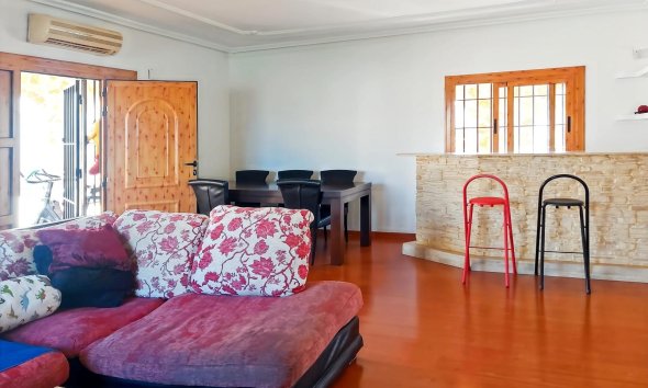 Reventa - Villa / Casa - Torrevieja