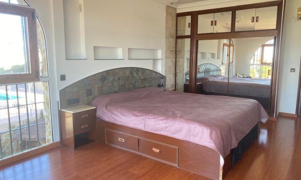 Reventa - Villa / Casa - Torrevieja
