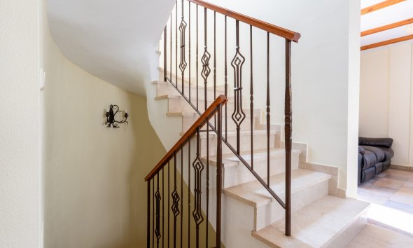 Resale - Villa - Orihuela Costa