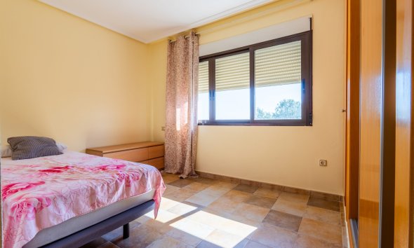 Resale - Villa - Orihuela Costa