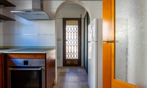 Resale - Villa - Orihuela Costa