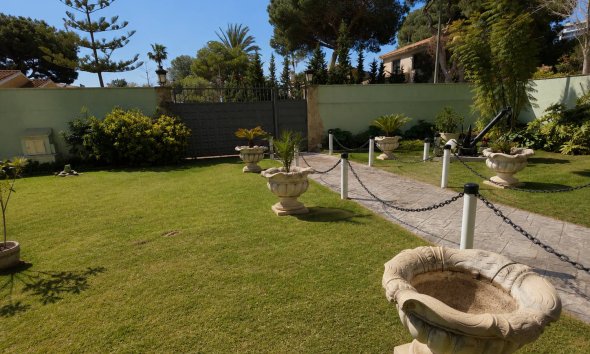Reventa - Villa / Casa - Orihuela Costa