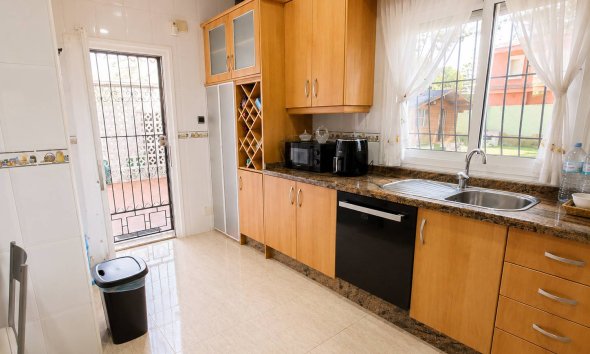 Reventa - Villa / Casa - Orihuela Costa