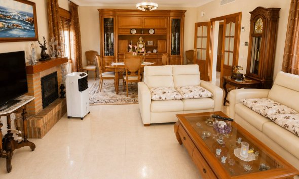 Reventa - Villa / Casa - Orihuela Costa