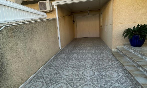 Reventa - Chalet Independiente - Santiago de la Ribera