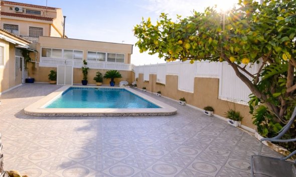 Reventa - Chalet Independiente - Santiago de la Ribera