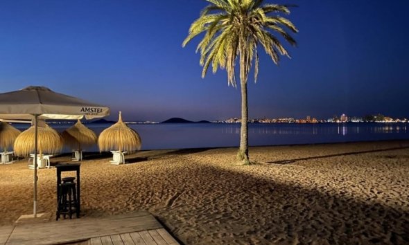 Resale - Apartment - La Manga del Mar Menor - La Manga