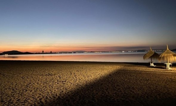 Resale - Apartment - La Manga del Mar Menor - La Manga