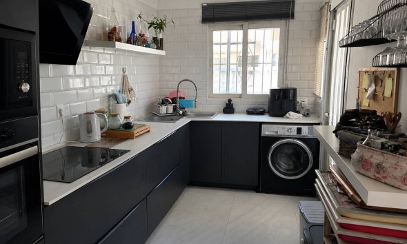 Resale - Terraced house / Townhouse - Torrevieja