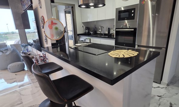 Resale - Apartment - Orihuela Costa - Villamartín