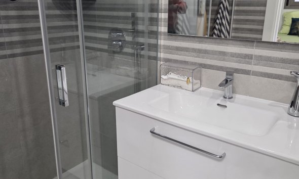 Resale - Apartment - Orihuela Costa - Villamartín