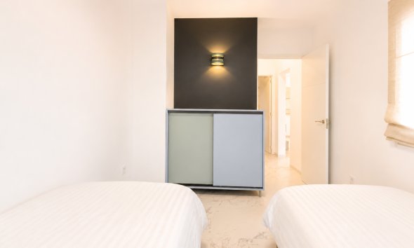 Resale - Bungalow - Torrevieja