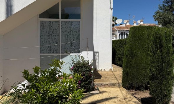 Resale - Bungalow - Torrevieja
