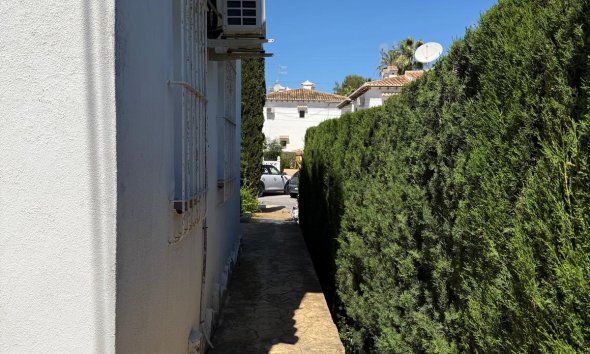 Resale - Bungalow - Torrevieja