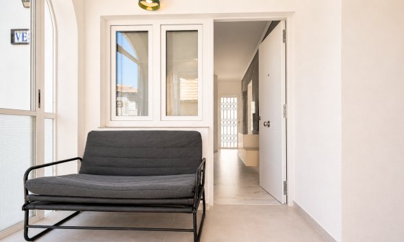 Resale - Bungalow - Torrevieja
