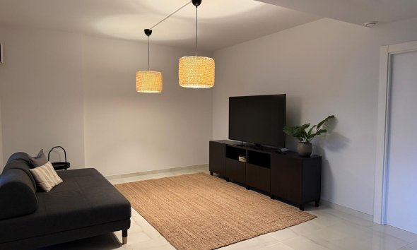 Resale - Villa - Orihuela Costa