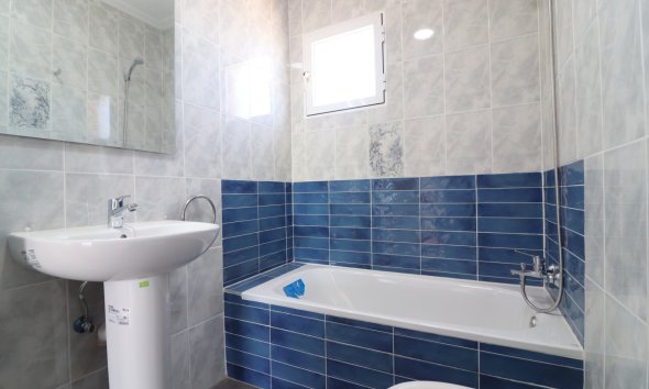 Resale - Apartment - Orihuela Costa - Punta Prima
