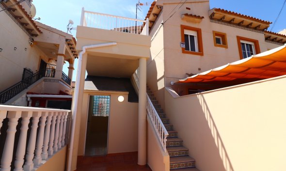 Resale - Apartment - Orihuela Costa - Punta Prima