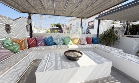 Resale - Villa - San Miguel de Salinas