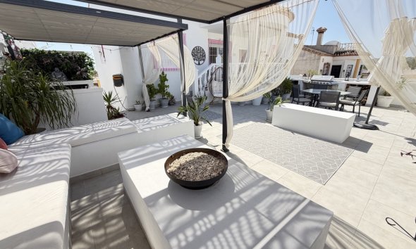 Resale - Villa - San Miguel de Salinas