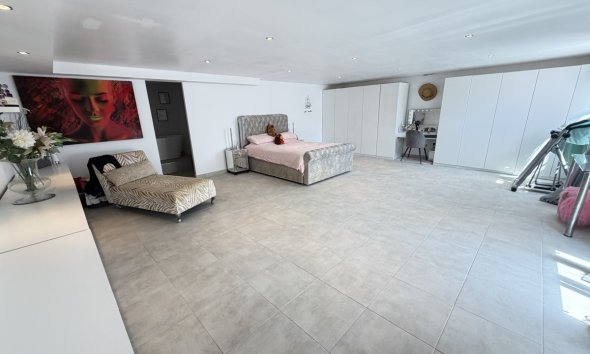 Resale - Villa - San Miguel de Salinas