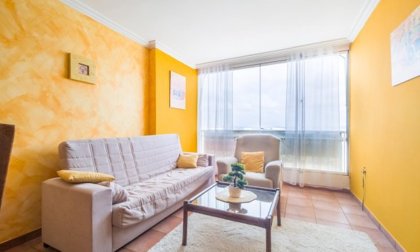 Resale - Apartment - Torrevieja - Acequion