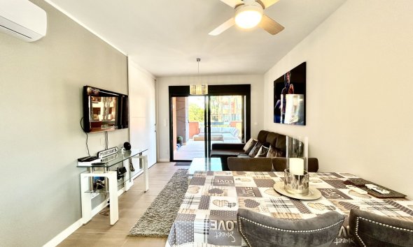Resale - Apartment - Orihuela Costa - Villamartín