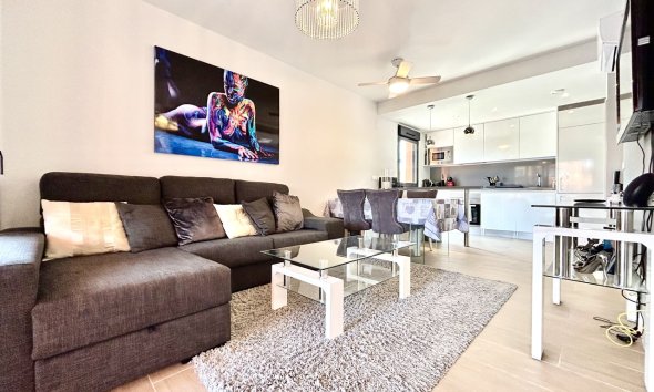 Resale - Apartment - Orihuela Costa - Villamartín