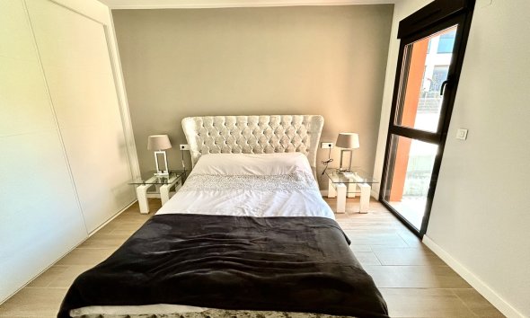 Resale - Apartment - Orihuela Costa - Villamartín