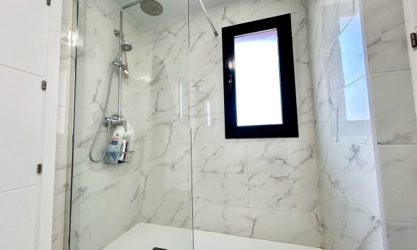 Resale - Apartment - Orihuela Costa - Villamartín