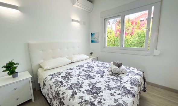 Resale - Villa - Orihuela Costa - Dehesa de campoamor