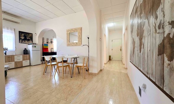 Resale - Farm Estate / Country Property - Dolores